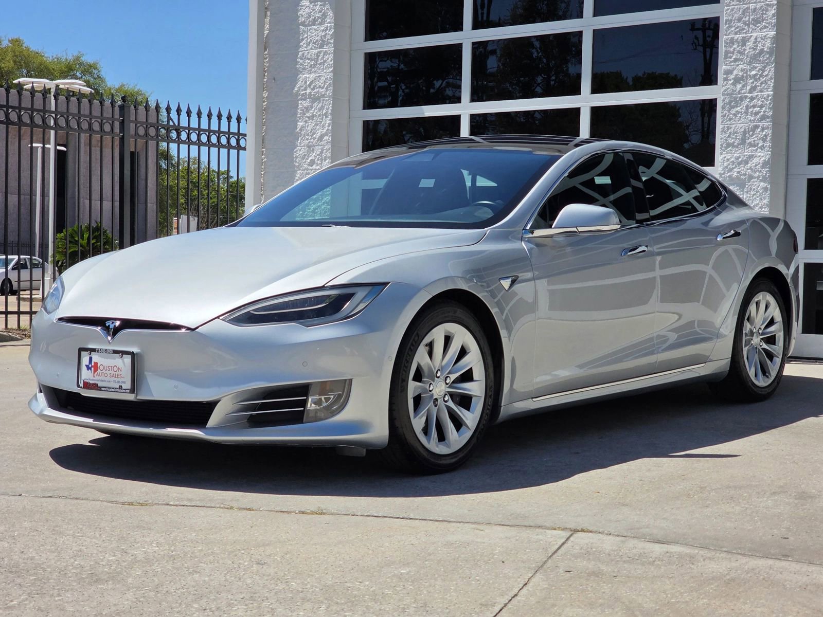 Used 2017 Tesla Model S 75 image 9