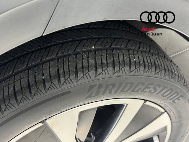 Used 2022 Volkswagen Taos SE w/ Panoramic Sunroof Package FWD image 5