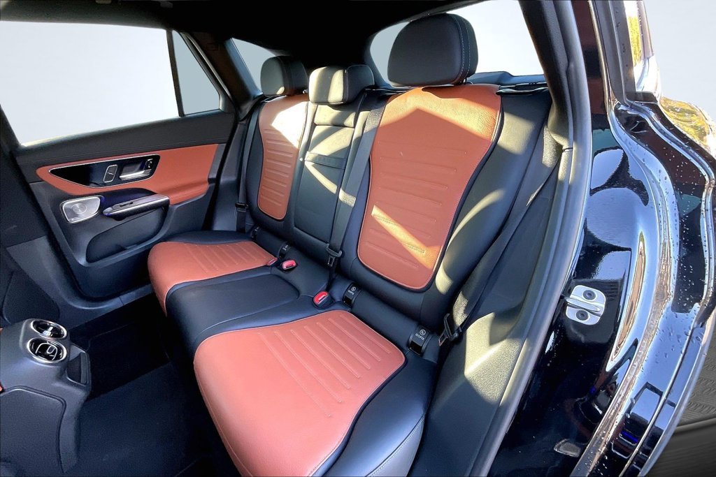 Used 2025 Mercedes-Benz GLC 43 AMG 4MATIC image 23