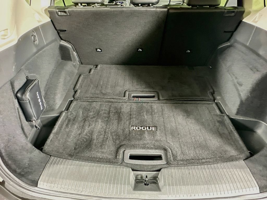 Certified 2023 Nissan Rogue SL w/ SL Premium Package AWD/4WD image 36