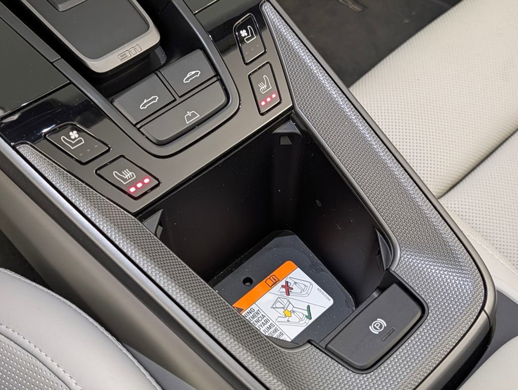 Certified 2020 Porsche 911 Carrera 4S image 33