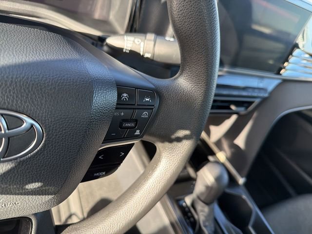 Used 2025 Toyota Camry LE FWD image 18