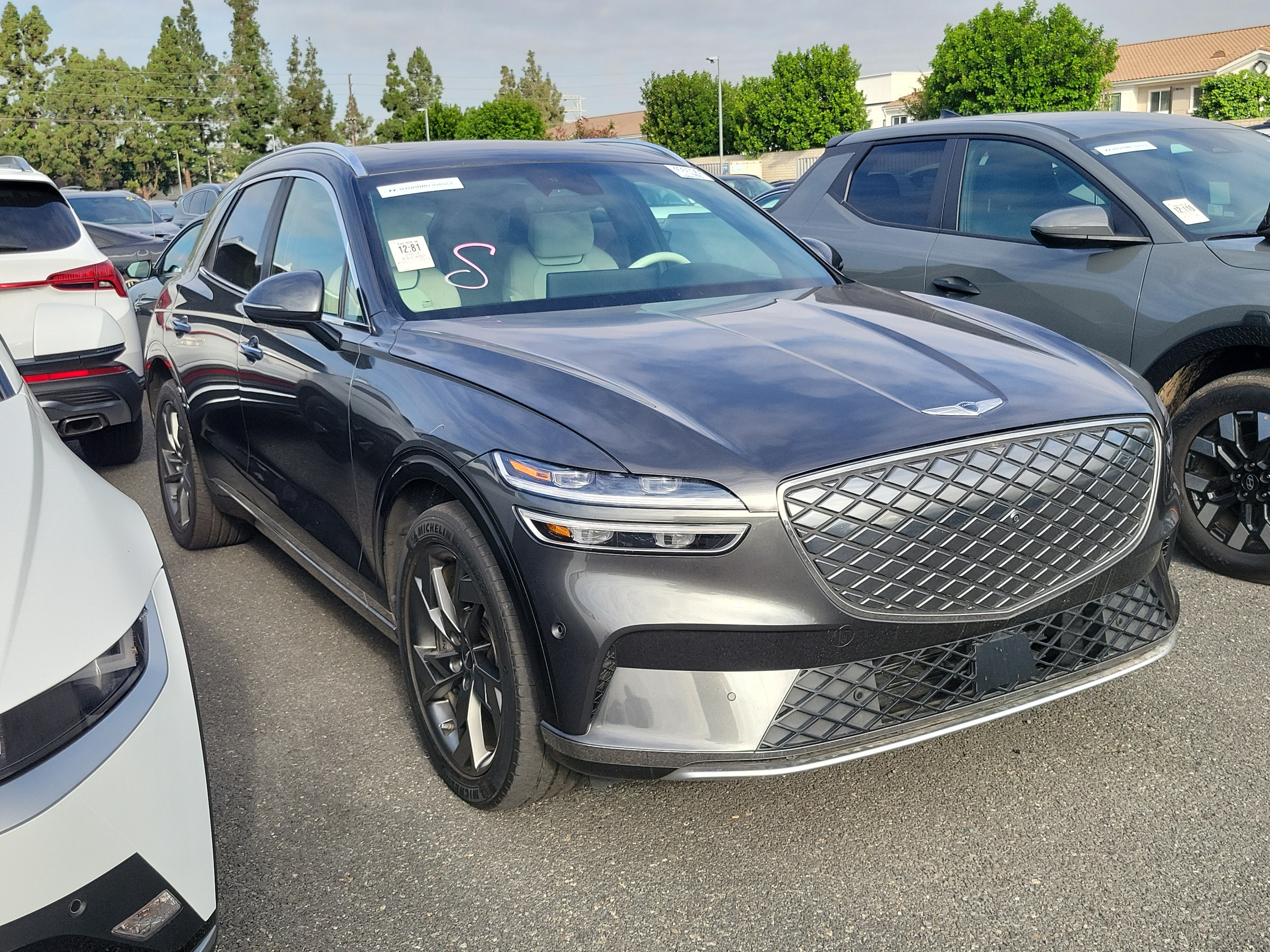 Used 2023 Genesis Electrified GV70 AWD/4WD image 3