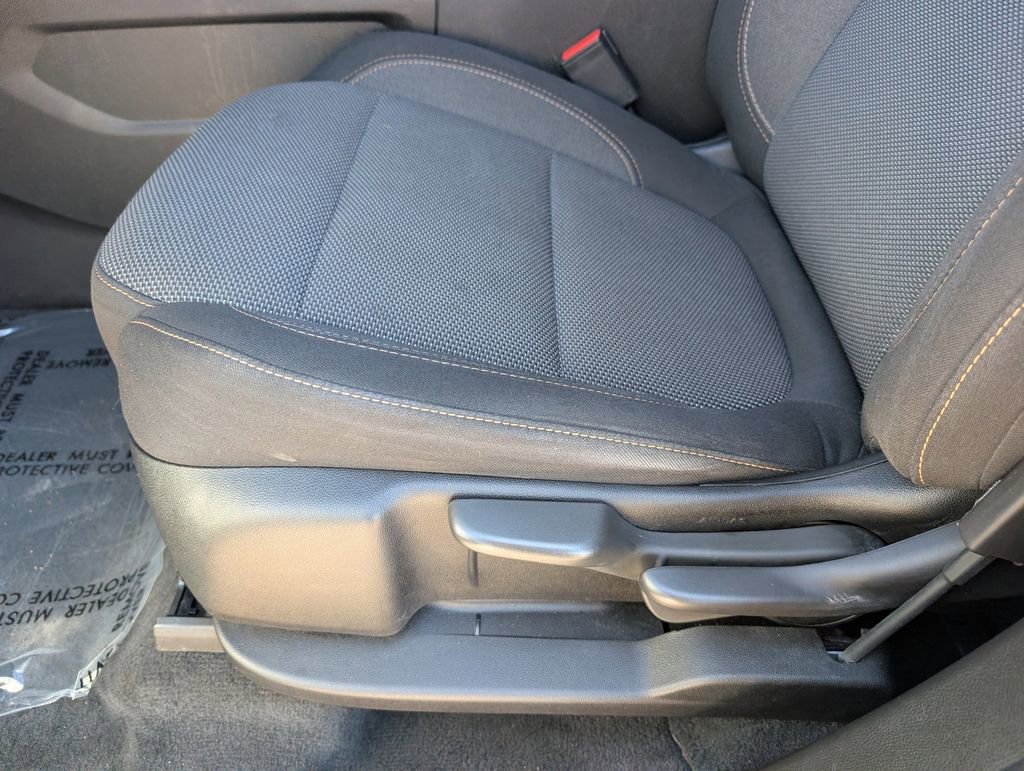 Used 2021 Chevrolet Traverse LS image 21