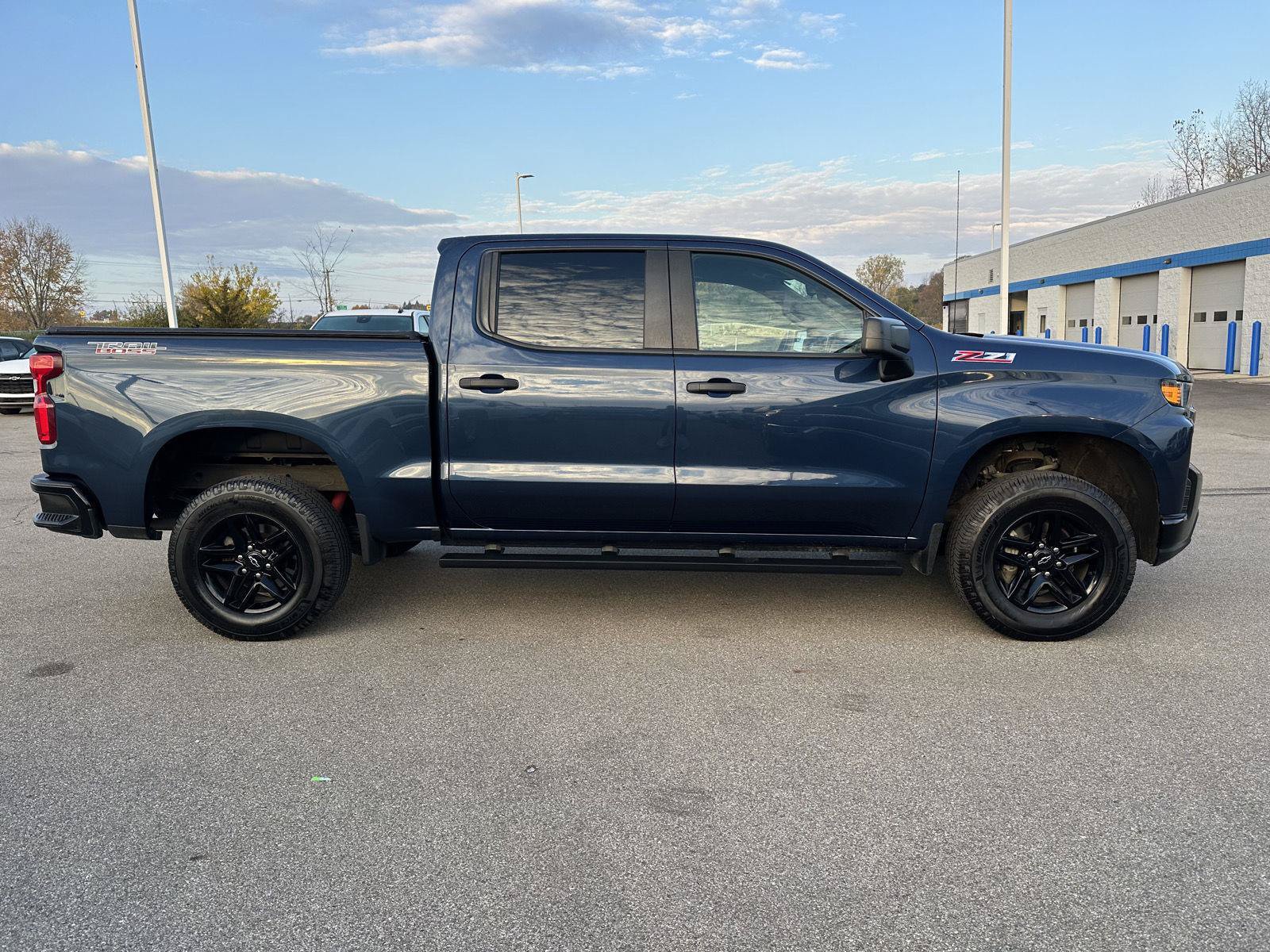 Used 2021 Chevrolet Silverado 1500 Custom Trail Boss AWD/4WD image 4