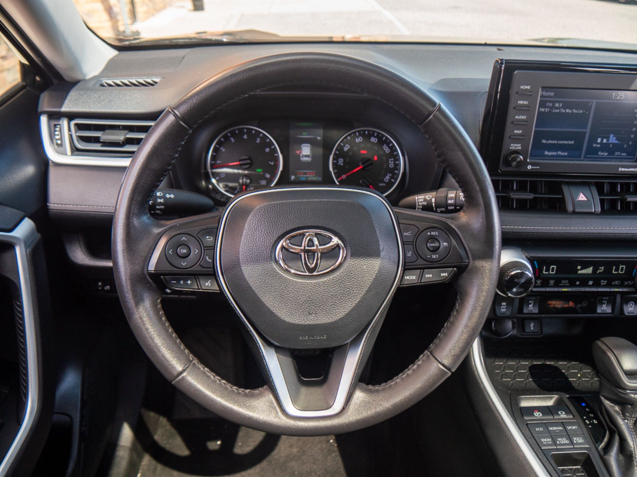 Used 2022 Toyota RAV4 XLE w/ Convenience Package AWD/4WD image 22