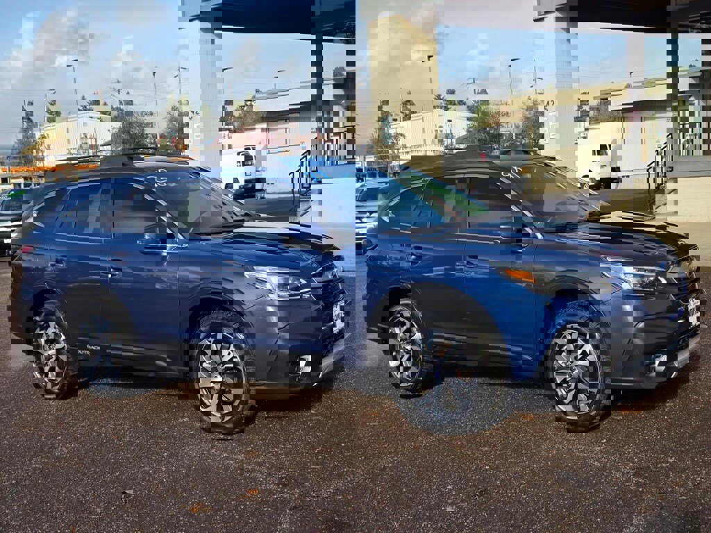 Used 2021 Subaru Outback Limited XT image 2