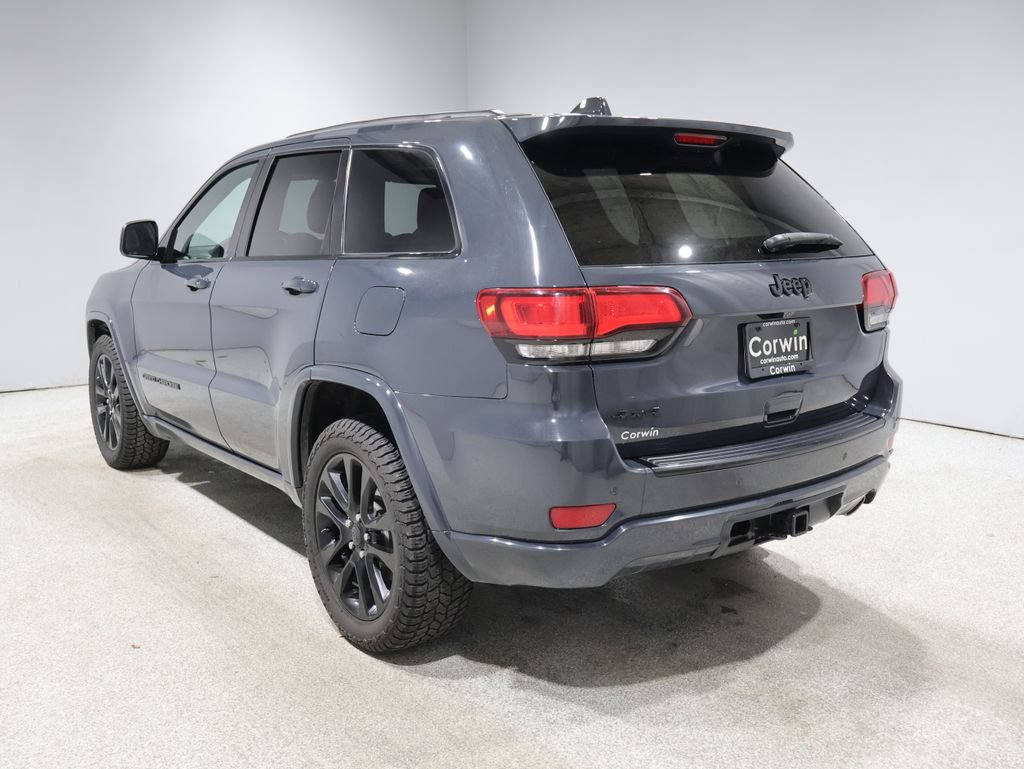 Used 2018 Jeep Grand Cherokee Altitude AWD/4WD image 5