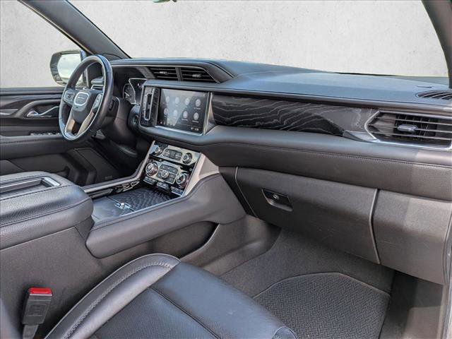 Used 2021 GMC Yukon Denali w/ Denali Premium Package image 20