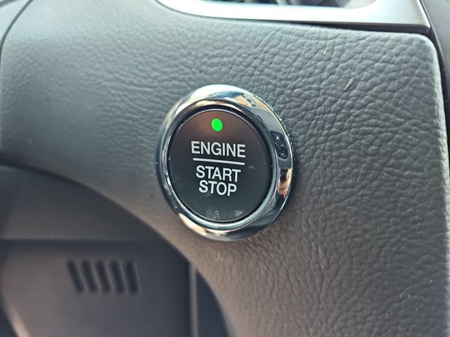 Used 2020 Ford Edge SE FWD image 29
