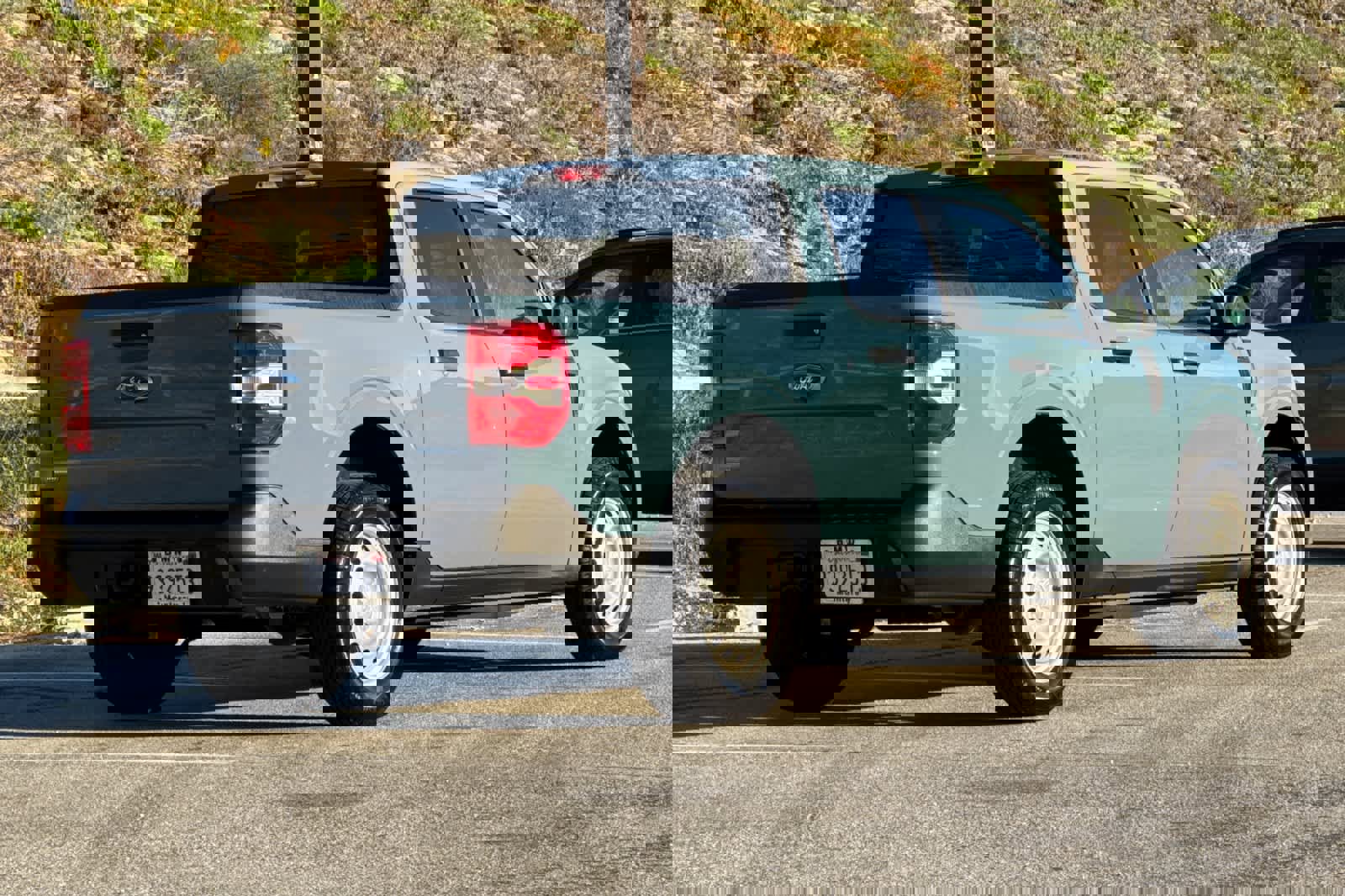 Used 2023 Ford Maverick XL video 2