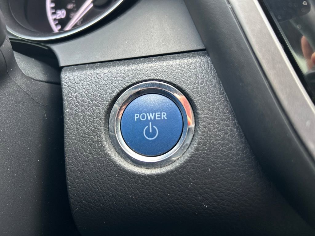 Used 2022 Toyota Camry SE image 24