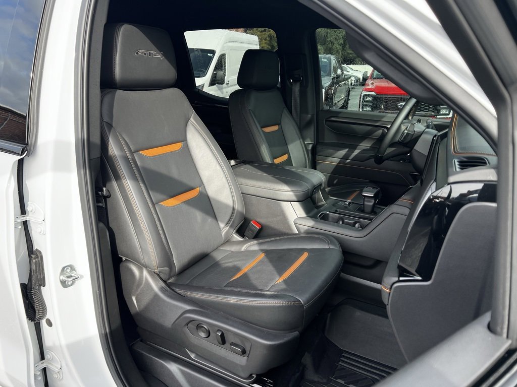 Used 2025 GMC Sierra 1500 AT4 w/ AT4 Premium Package image 23