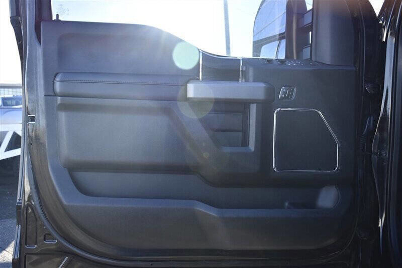 Used 2019 Ford F350 Platinum w/ Platinum Ultimate Package image 15
