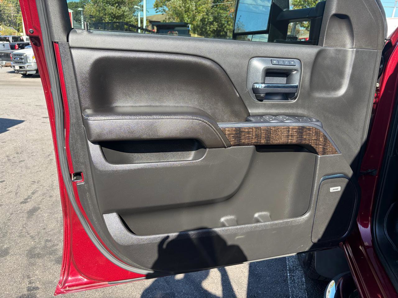 Used 2015 GMC Sierra 2500 Denali w/ Suspension Package, Off-Road image 18