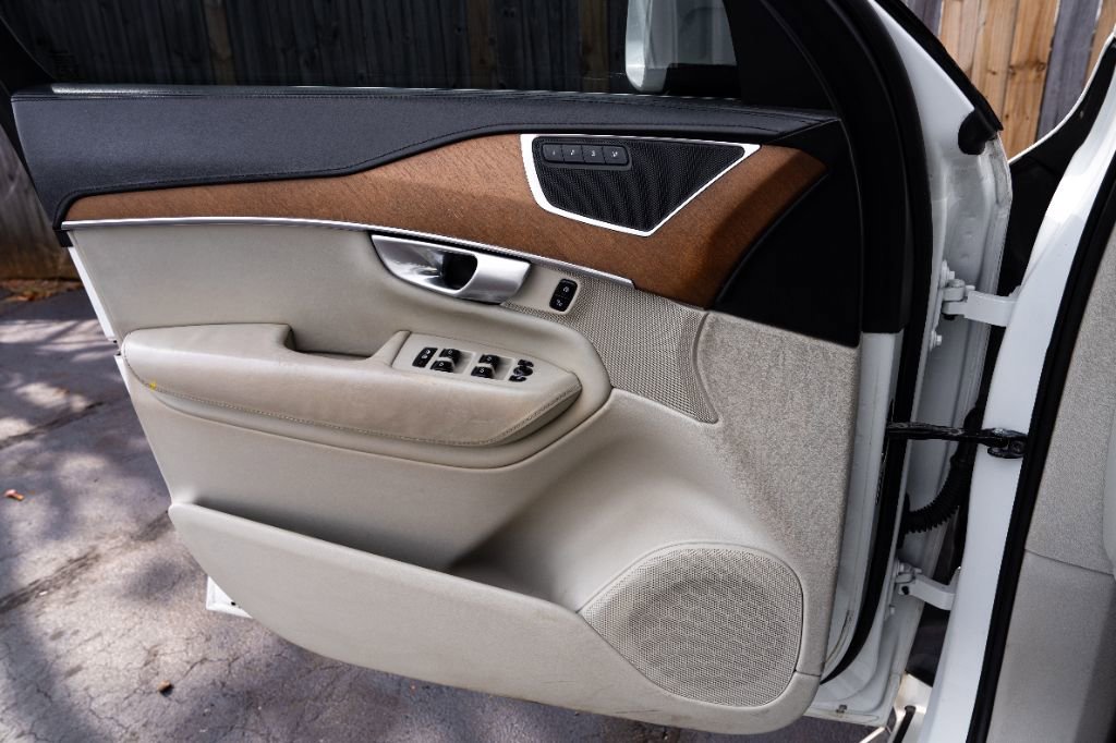 Used 2016 Volvo XC90 T6 Inscription AWD/4WD image 25