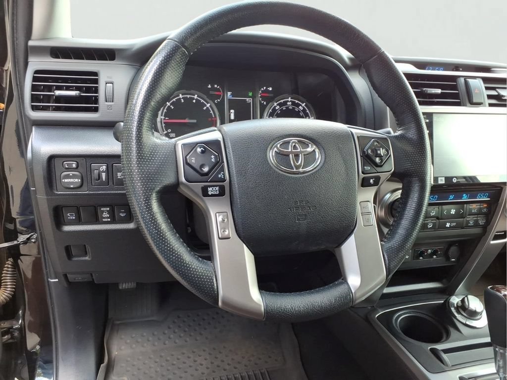 Used 2023 Toyota 4Runner Limited AWD/4WD image 3