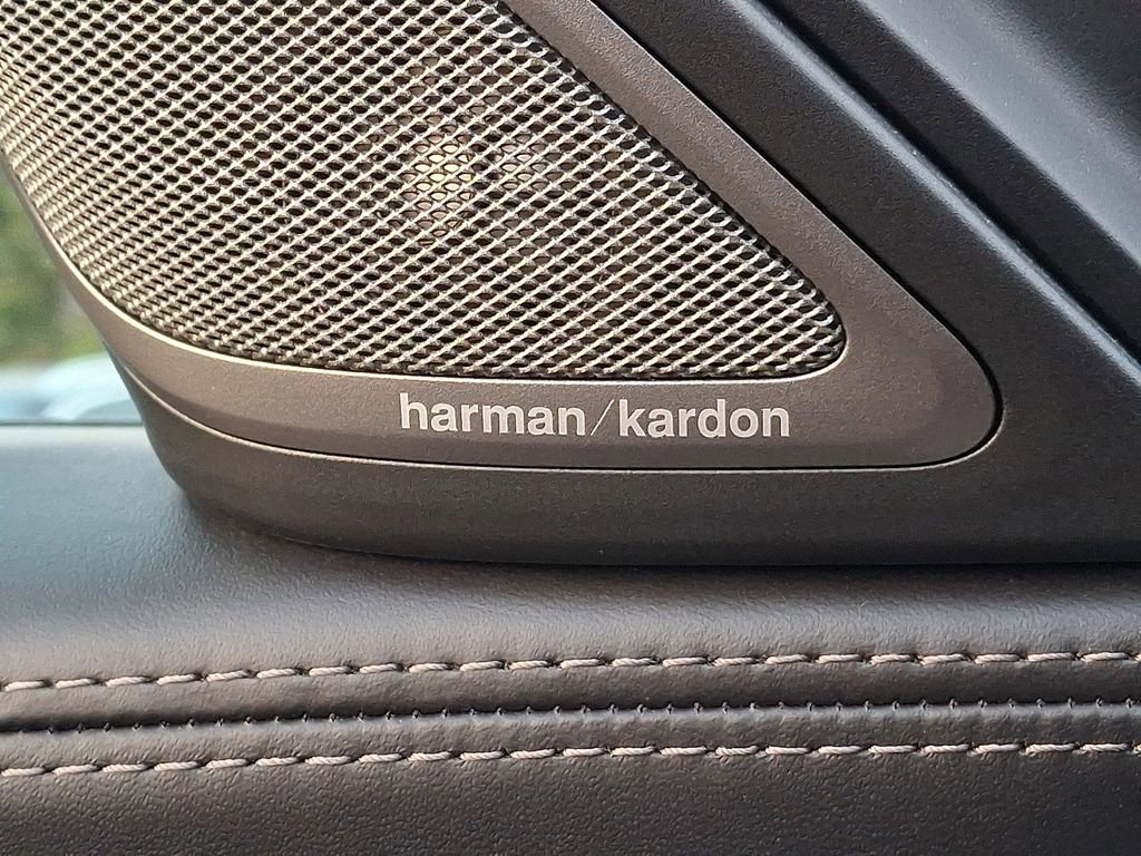 Used 2019 BMW 750i xDrive w/ Executive Package AWD/4WD image 24