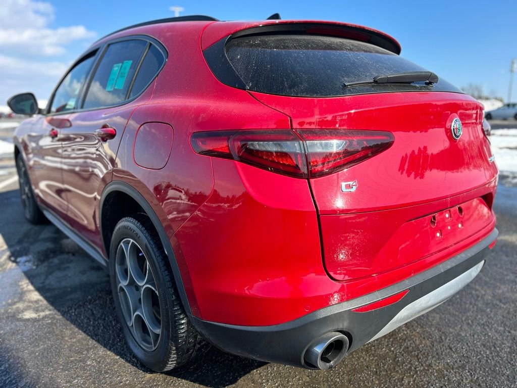 Used 2018 Alfa Romeo Stelvio Sport w/ Quick Order Package 22J Sport image 3