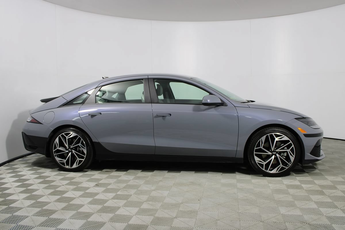 Used 2023 Hyundai Ioniq 6 SEL RWD image 33