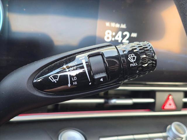 Used 2024 Hyundai Elantra SEL FWD image 7