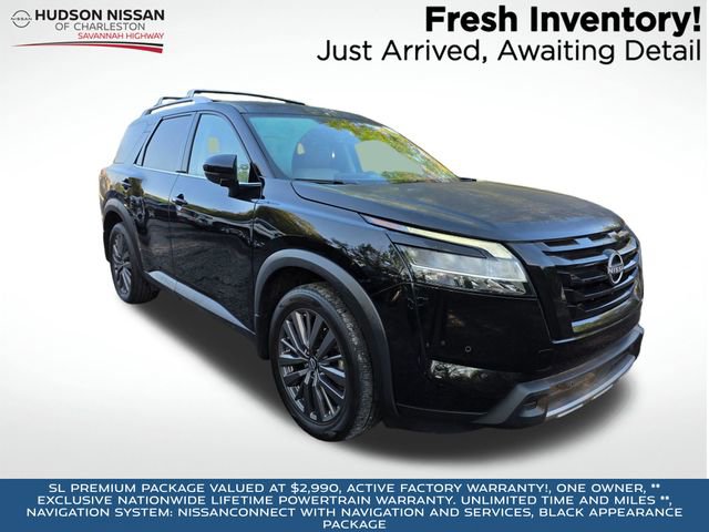 Used 2024 Nissan Pathfinder SL w/ SL Premium Package
