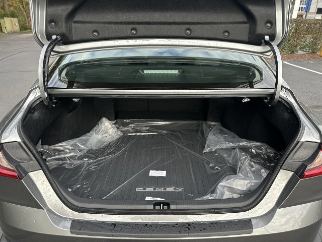 New 2026 Toyota Camry SE FWD image 22