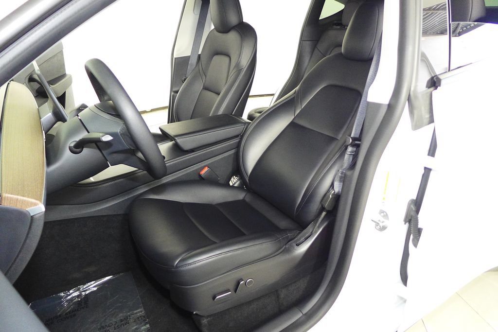 Used 2022 Tesla Model Y Performance AWD/4WD image 22