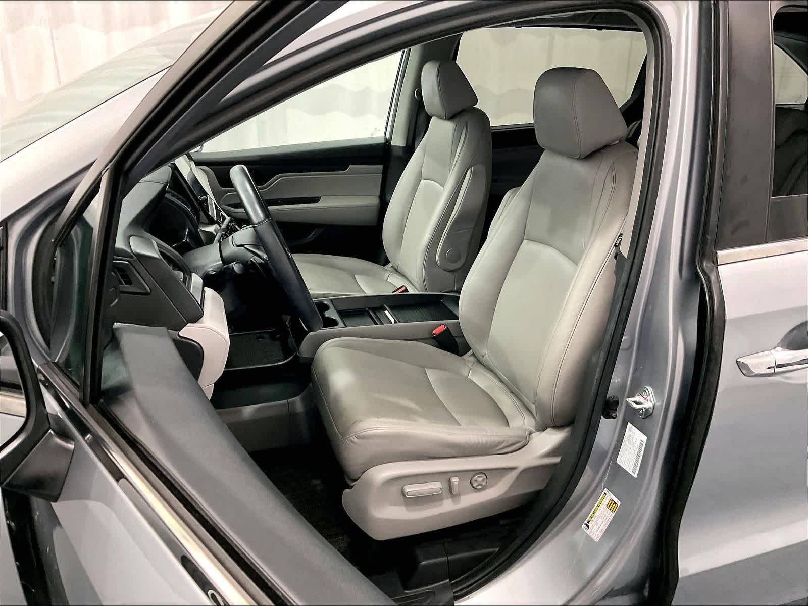 Used 2023 Honda Odyssey EX-L image 10