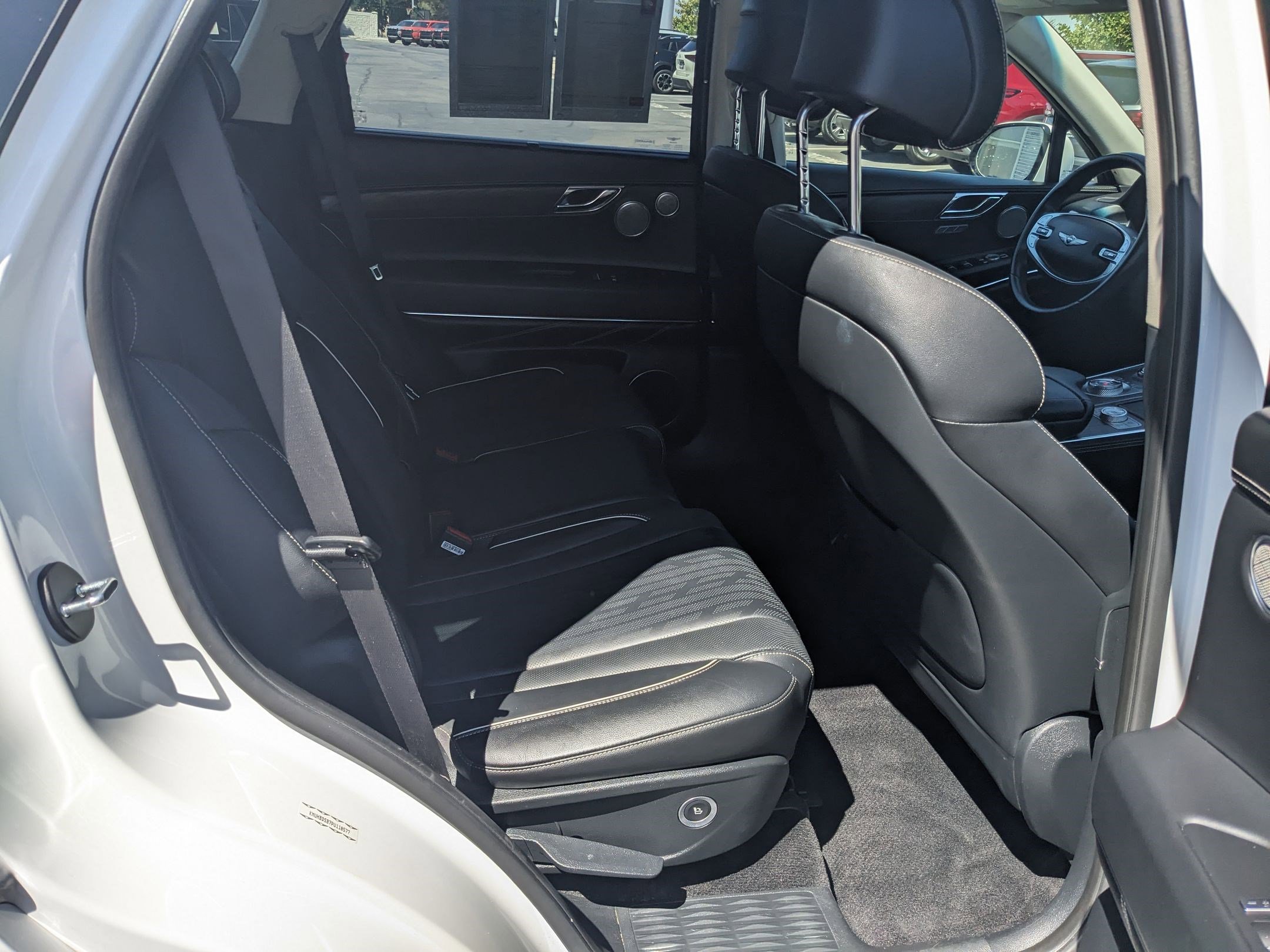 Used 2023 Genesis GV80 2.5T w/ Advanced Package image 31