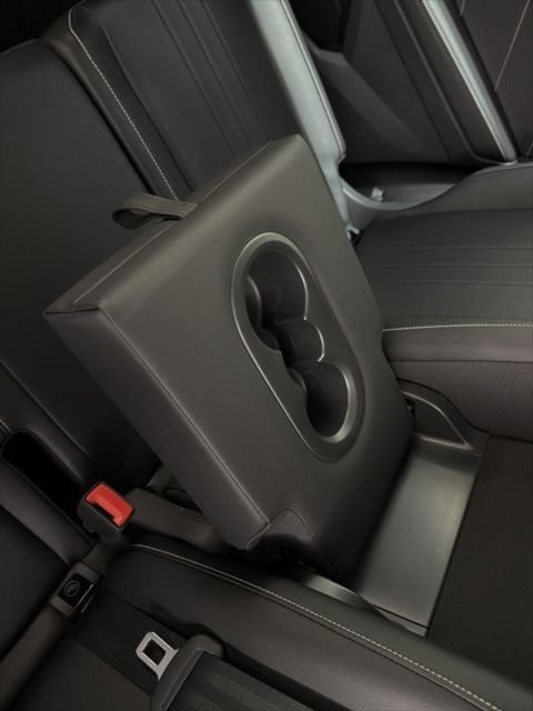 Certified 2022 Volkswagen Tiguan SE FWD image 30
