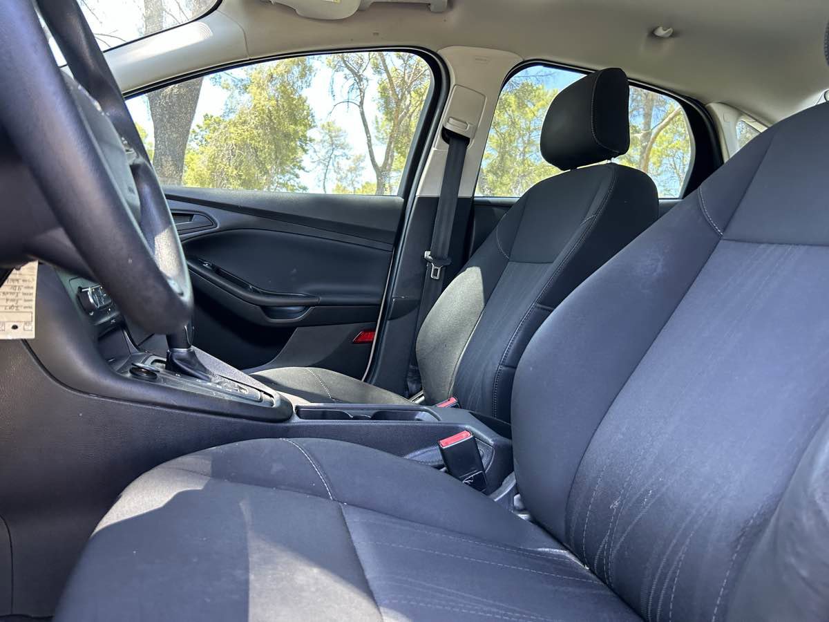 Used 2017 Ford Focus S image 16