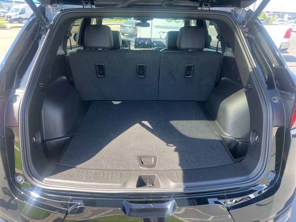 Used 2025 Chevrolet Blazer RS image 40