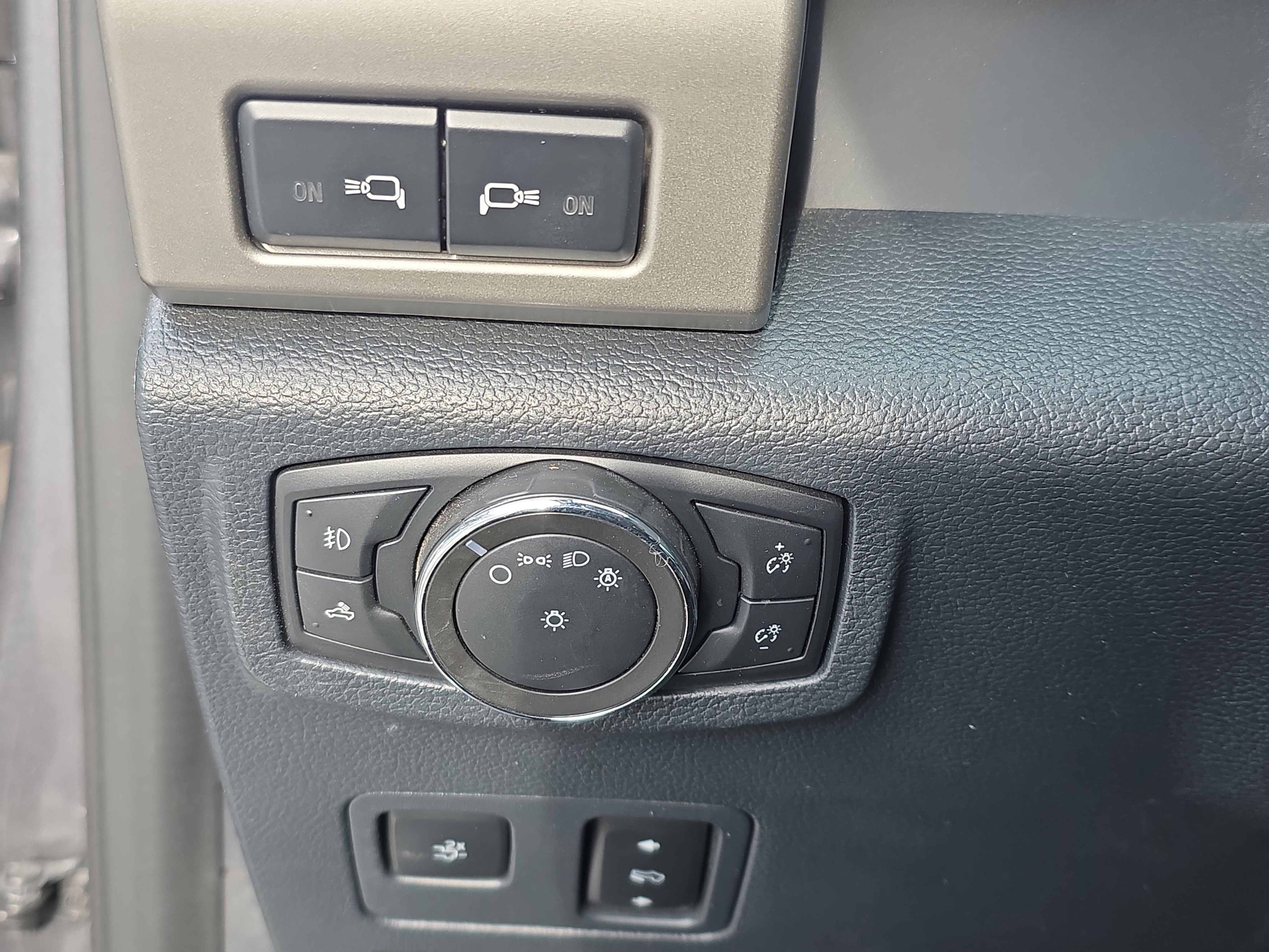 Used 2022 Ford F250 Lariat w/ Lariat Ultimate Package image 21