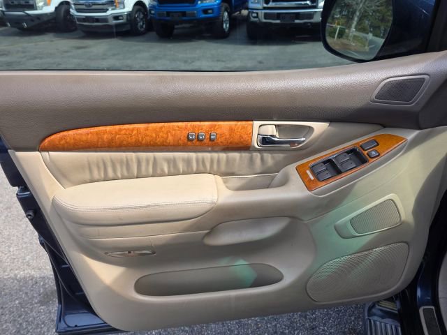 Used 2004 Lexus GX 470 image 11