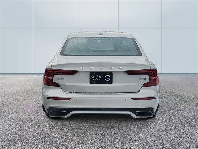 Used 2021 Volvo S60 T5 R-Design image 5
