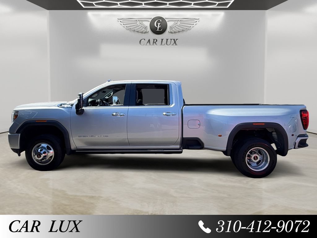 Used 2022 GMC Sierra 3500 Denali w/ Denali Ultimate Package AWD/4WD image 2