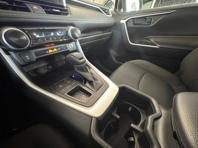Used 2023 Toyota RAV4 LE FWD image 10