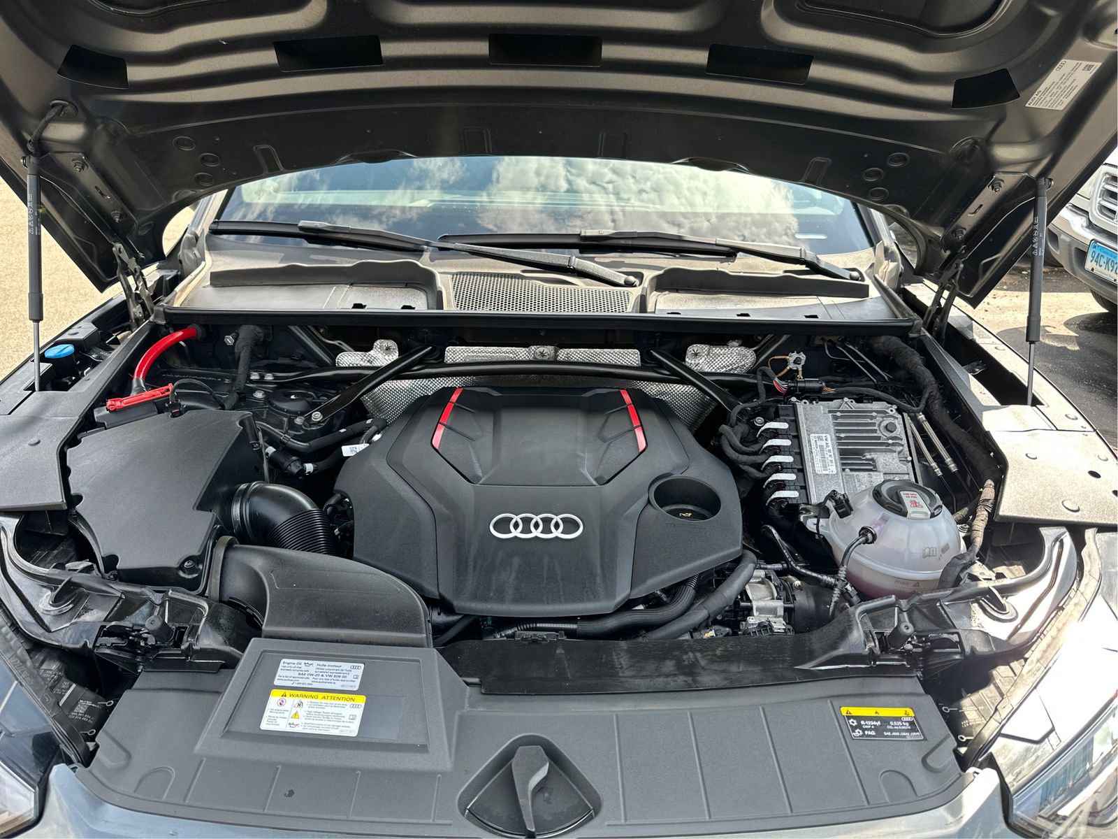 Used 2023 Audi SQ5 Premium Plus w/ Premium Plus Package AWD/4WD image 11
