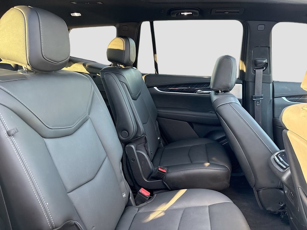 Used 2024 Cadillac XT6 Premium Luxury w/ LPO, Floor Liner Package AWD/4WD image 30