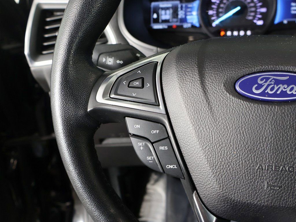 Used 2022 Ford Edge Titanium image 39