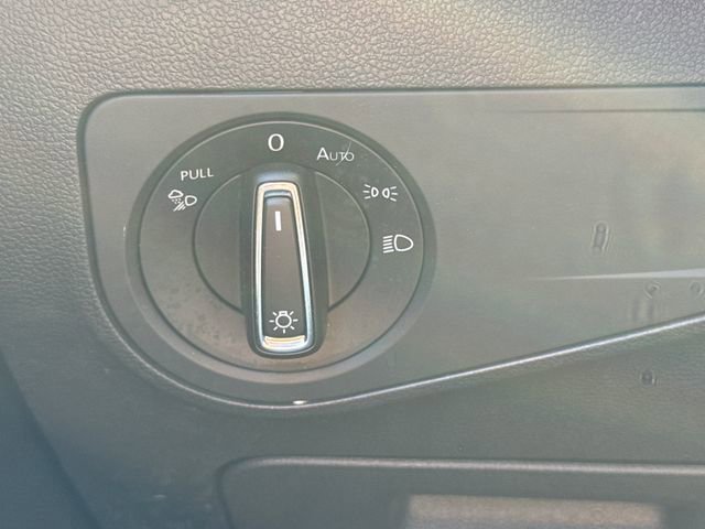 Used 2023 Volkswagen Tiguan SEL R-Line AWD/4WD image 33