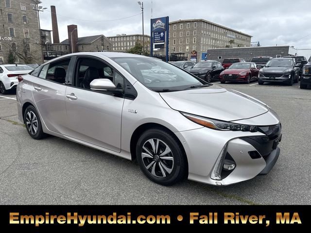 Used 2018 Toyota Prius Prime Advanced w/ Carpet Mat Package video 2