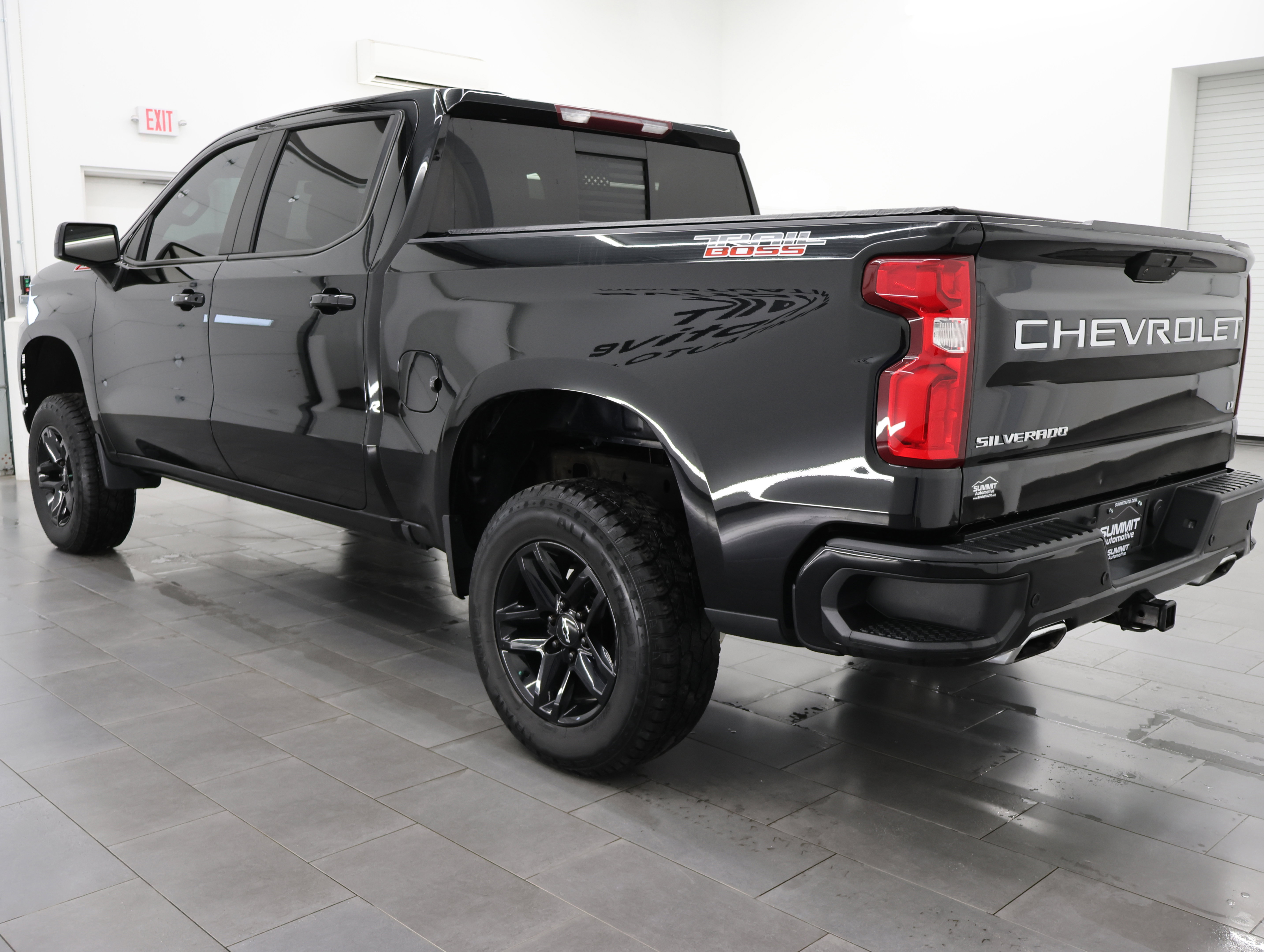 Used 2021 Chevrolet Silverado 1500 LT Trail Boss w/ Convenience Package II image 7