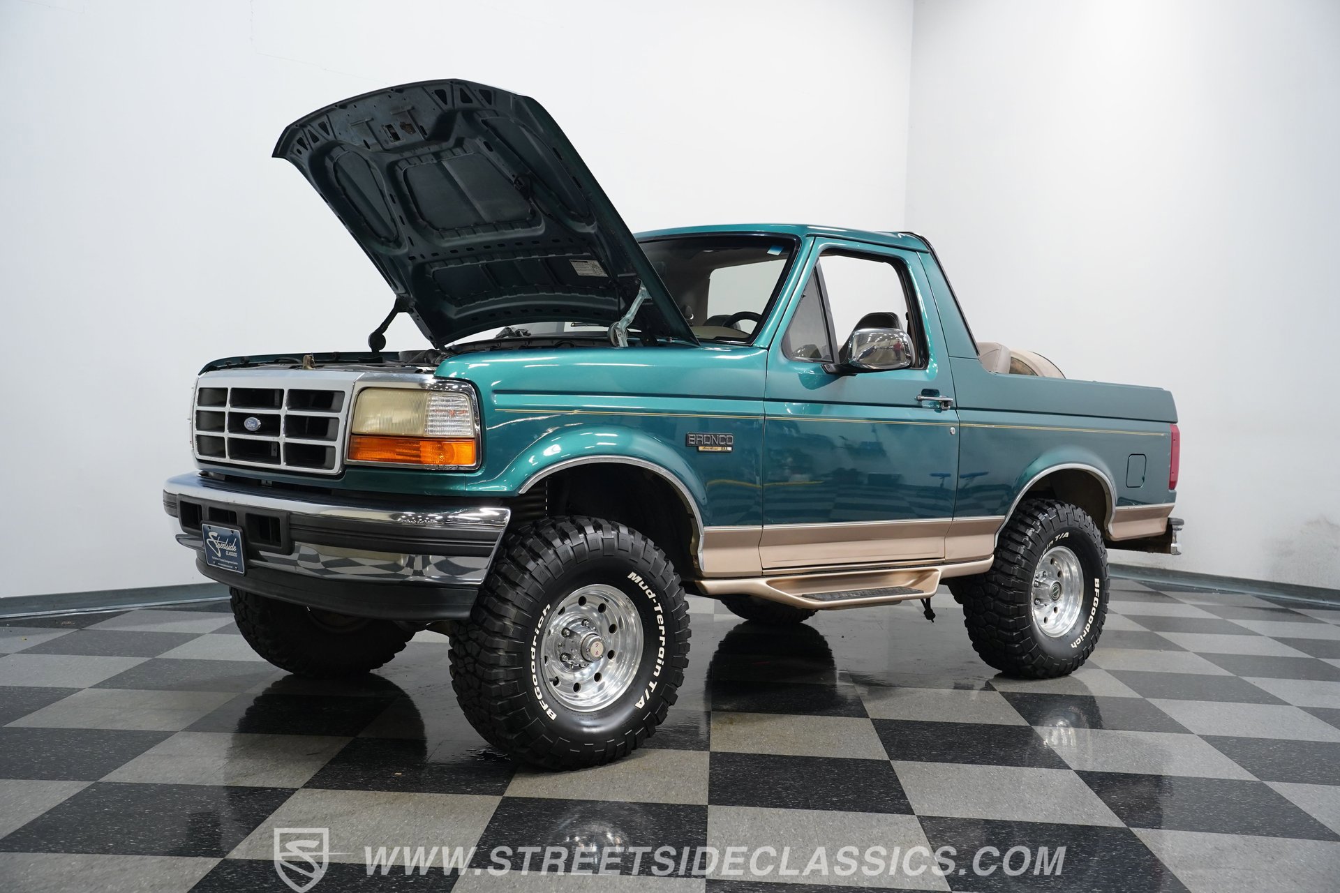 Used 1996 Ford Bronco Eddie Bauer image 28
