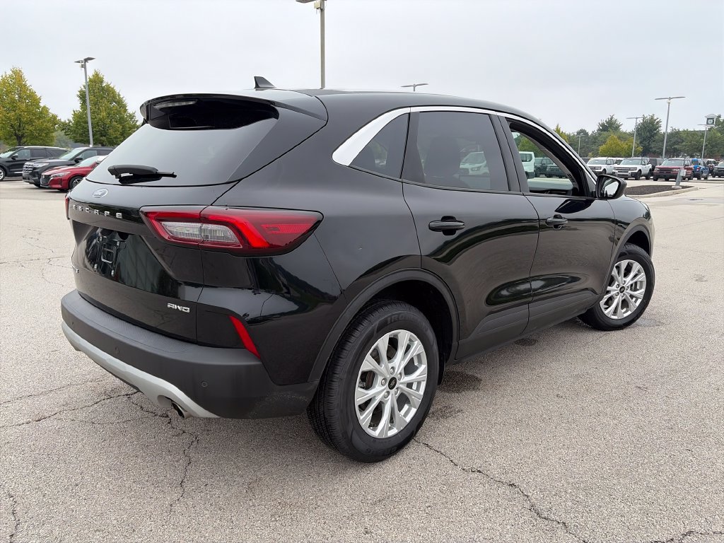 Used 2024 Ford Escape Active w/ Tech Pack #1 AWD/4WD image 7