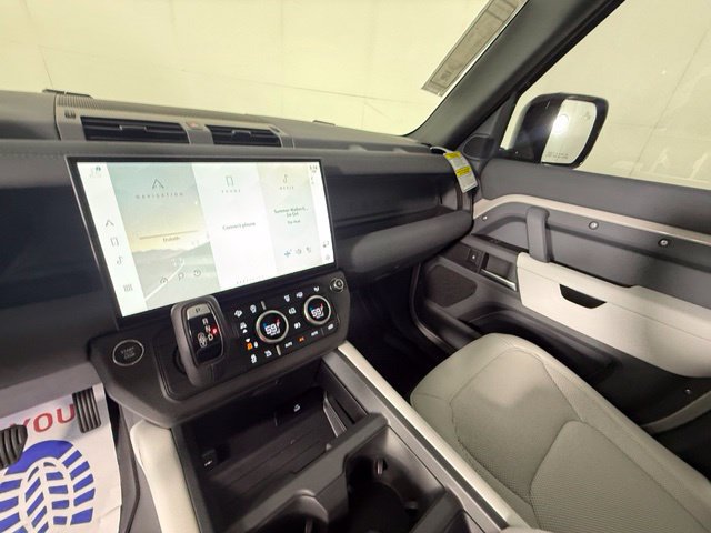 New 2026 Land Rover Defender 110 S AWD/4WD image 23