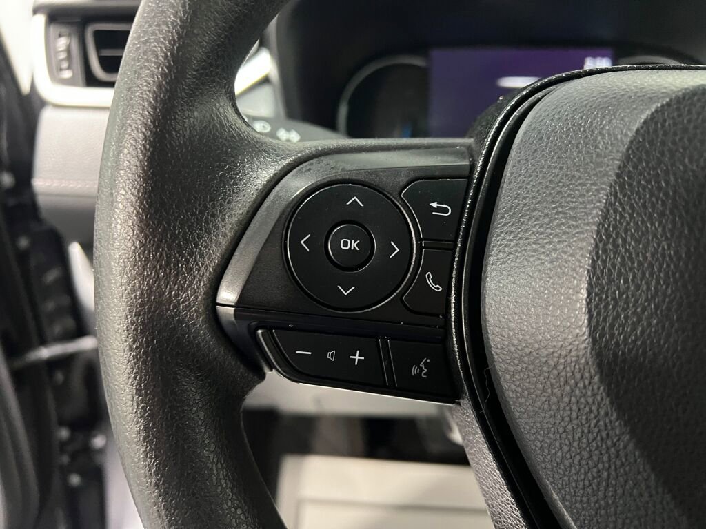 Used 2024 Toyota RAV4 LE image 12