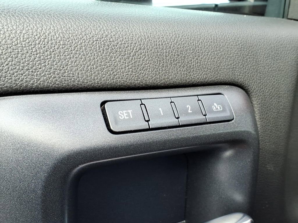 Used 2015 Chevrolet Silverado 2500 LTZ w/ LTZ Plus Package image 14