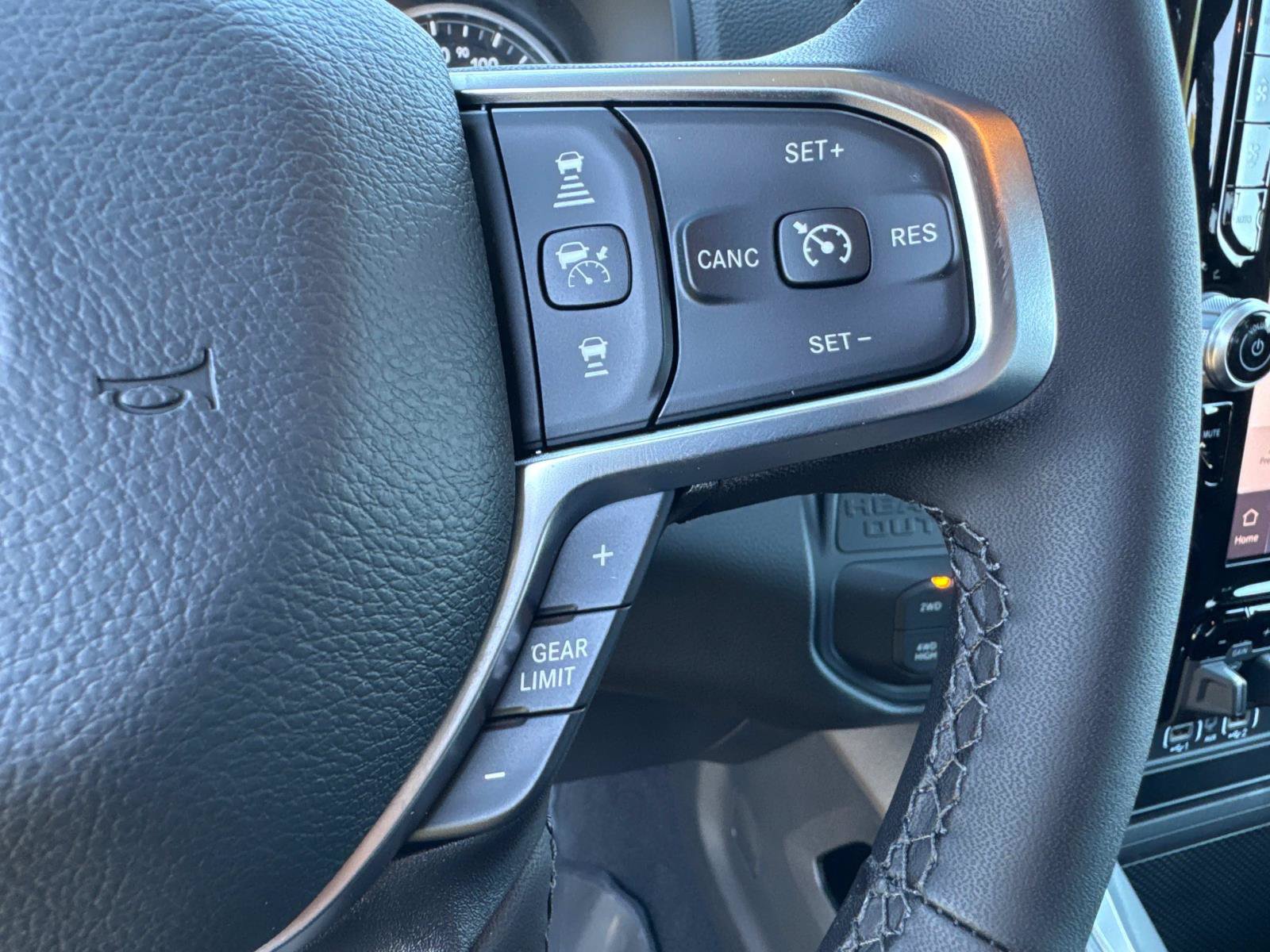 New 2026 RAM 2500 Big Horn AWD/4WD image 30